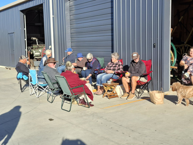 Vintage car group members photo